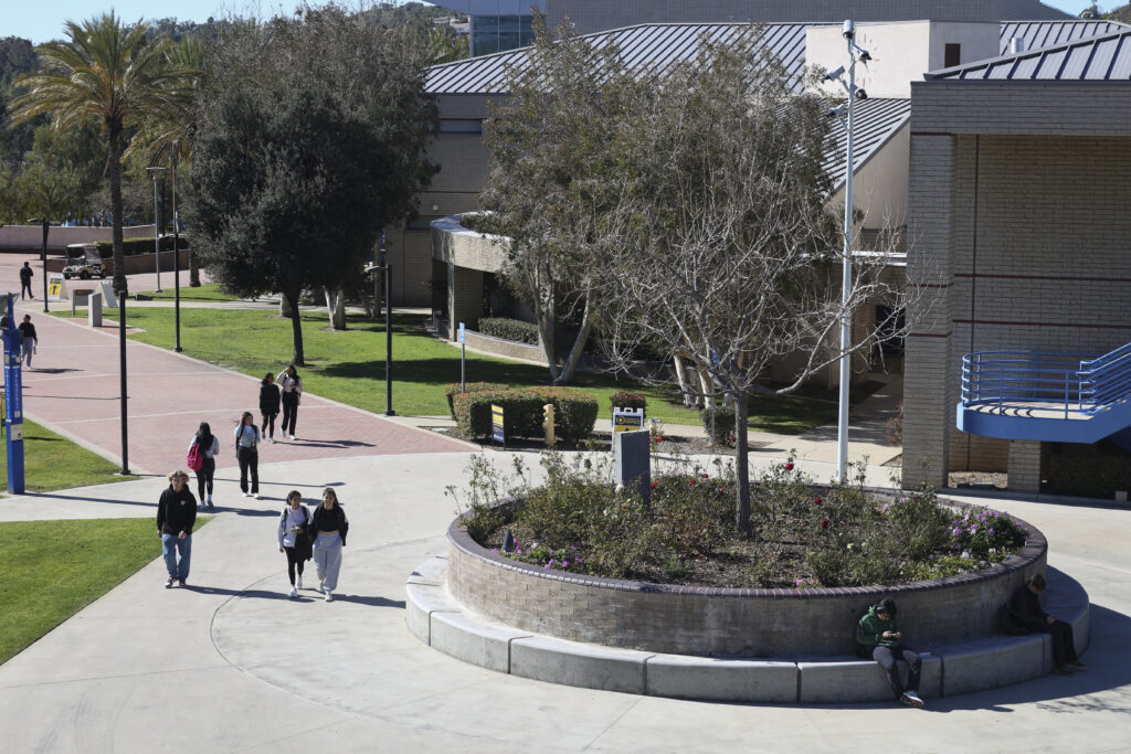 Blocked by CSU, community college bachelor’s degrees closer to approval following new analysis