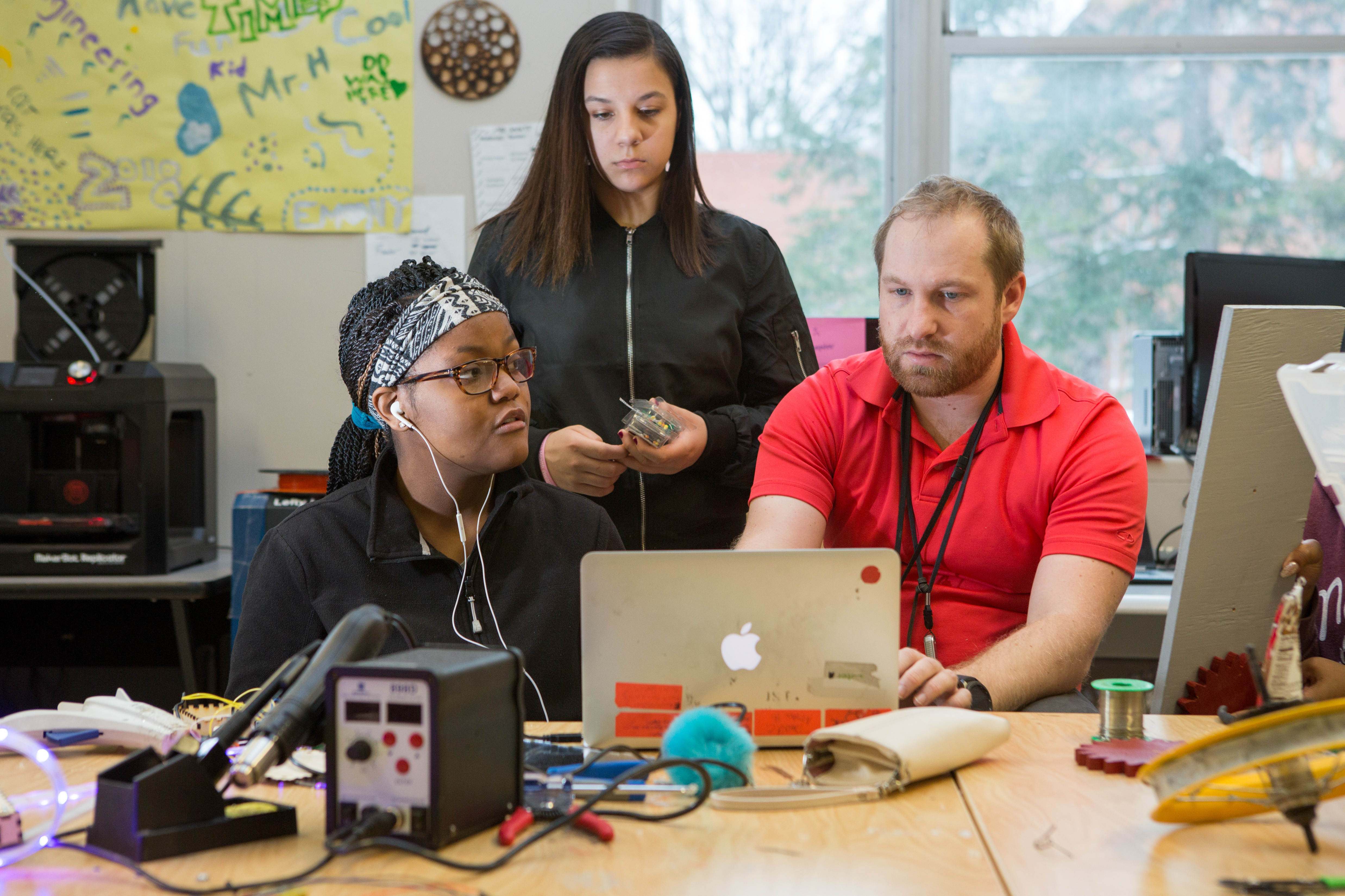 California is missing an opportunity by not integrating community schools and teacher residencies