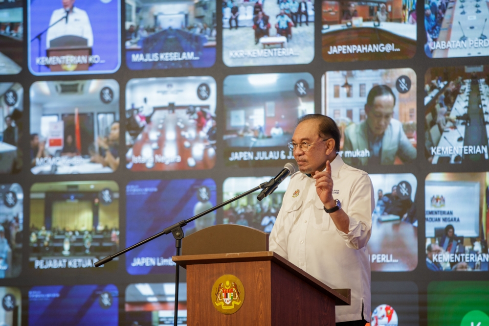 Anwar orders nationwide crackdown on visa abuse, illegal foreign-run businesses