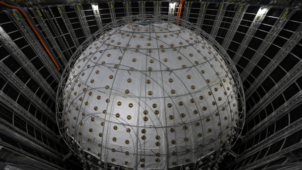 Giant Underground Detector Releases First Major Findings on Ghost Particles