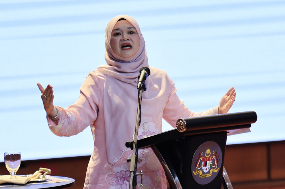 Education minister: Schools told to act fast on sexual misconduct complaints