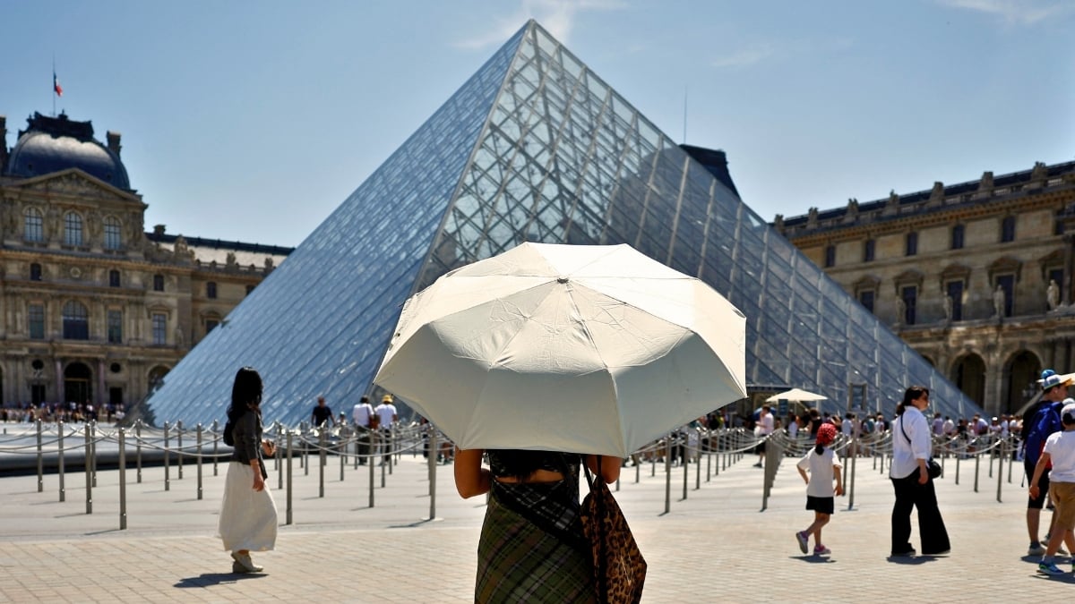 France Records Hottest Day Ever as Europe Swelters in Extreme Heat