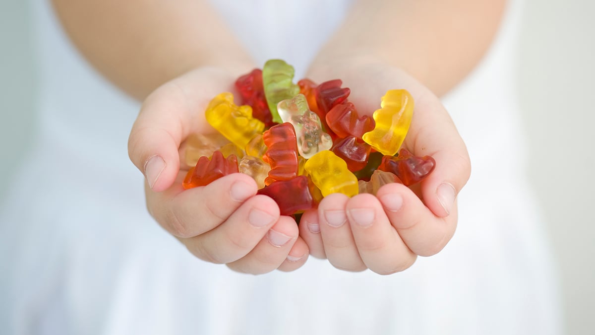 Gummies Packed With Beneficial Bacteria Can Reduce Gum Bleeding in Just 6 Weeks, Trial Finds